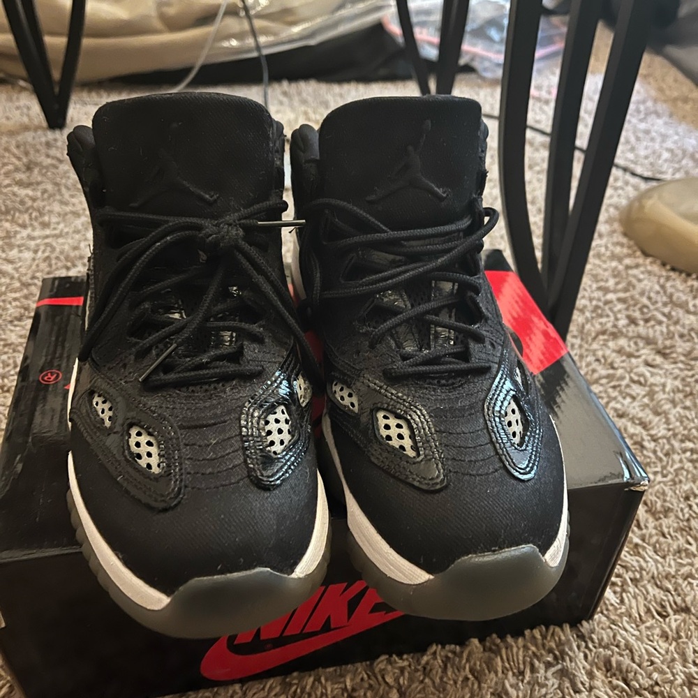 Jordan retro 11 low top